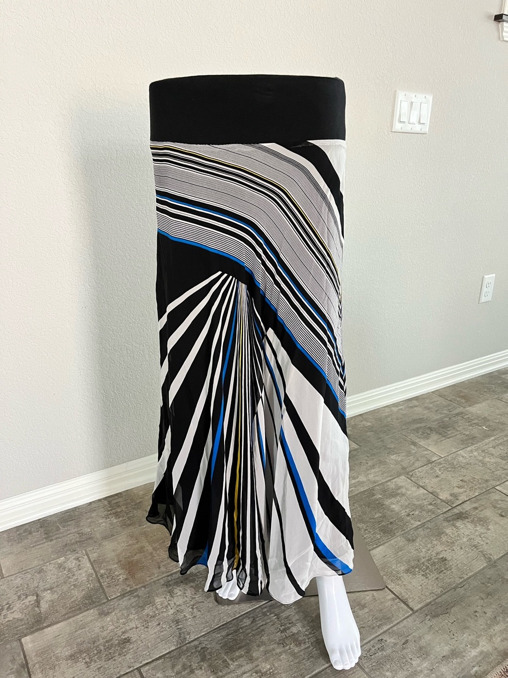 Jones New York Collection Striped Black & White Maxi Skirt with Blue Accent